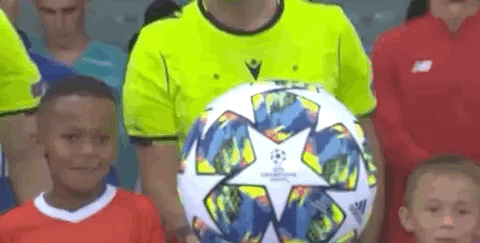 记者：齐尔克泽有可能会离队，曼联有信心从他身上收回转会费