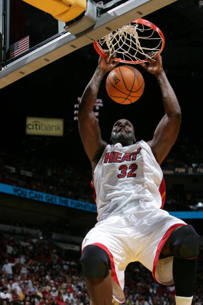 英超联赛周最佳球员：费尔南德斯获得满分10分（英超周最佳出炉：费尔南德斯获评满分10分）