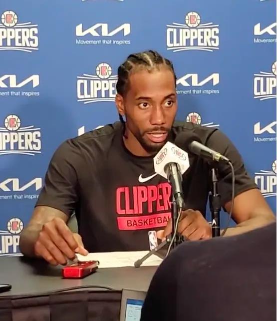 卡萨诺：长远看只有国米和那不勒斯争冠，而米兰会掉链子的（卡萨诺：长远看，冠军之争只在国米与那不勒斯之间，米兰会掉链子）