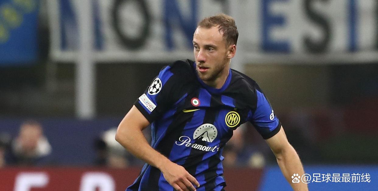 奥莱报：阿根廷足协被提起刑事诉讼，涉案金额高达75.9亿比索（《奥莱报》称阿根廷足协遭刑事起诉，涉案金额达75.9亿比索）