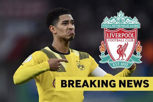 中超赛场争议判罚：VAR判罚引发热议,（中超裁判风波：VAR判决引爆热议）